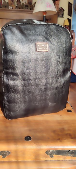 Uniseksowy, czarny plecak