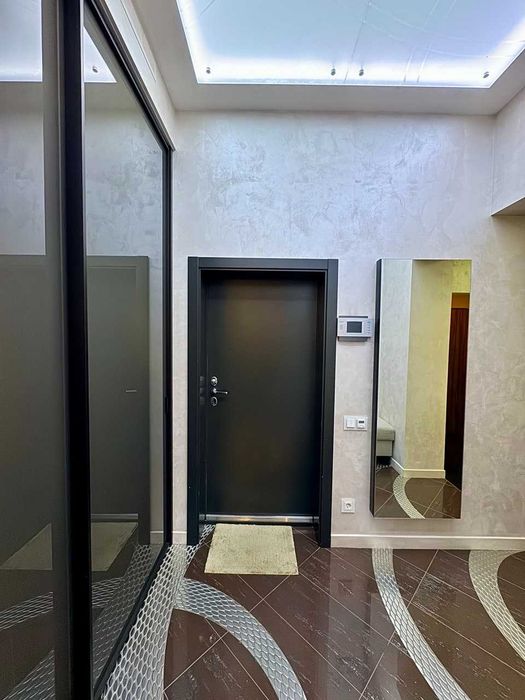 Продам 3-х комнатную квартиру ЖК "Магнат"