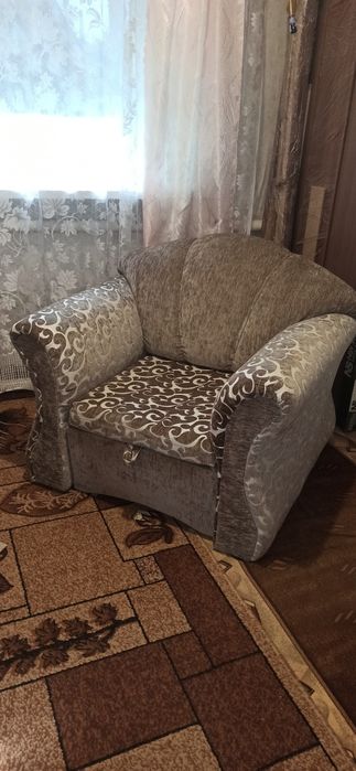 Диван і крісло розкладне
