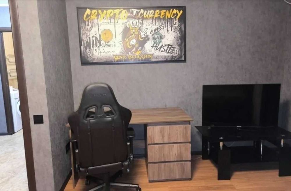 Здається 1-но кімнатна квартира в новобудові, новий ремонт, все є!