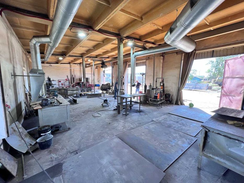 Виробничо-ремонтна  база з залізничною гілкою та АБЗ