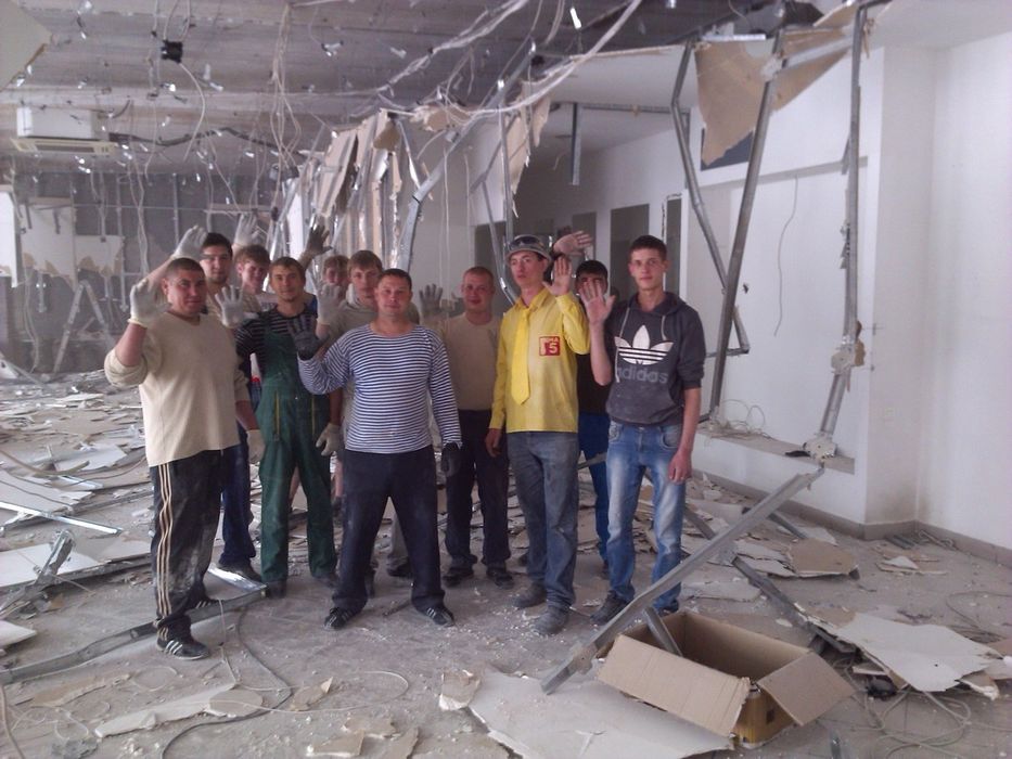 Подготовка квартиры к ремонту. Демонтаж мебели,стен бетона штукатурки ...