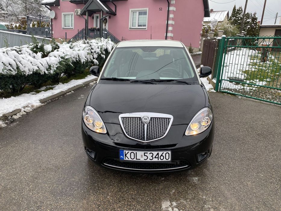 Lancia Ypsilon Lift , Limitowana wersja , Alu 16 , Skóra , Soczewka