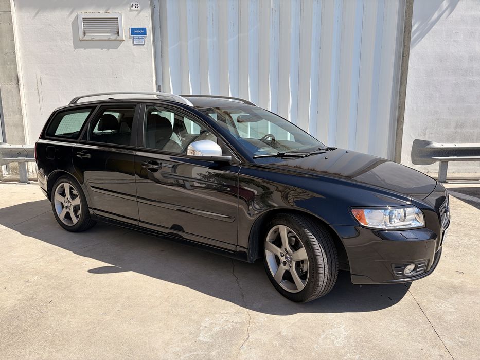 Volvo V50 1.5D R-Desing | Sempre assistida na Volvo | Carro de empresa