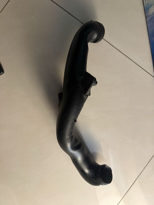 Патрубок N54 BMW 13717571348