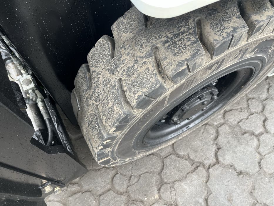 Вилковий навантажувач Nissan-Unicarriers, вилочный погрузчик