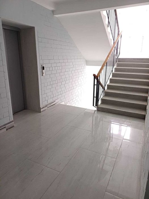 1 кімнатна квартира в зданому будинку