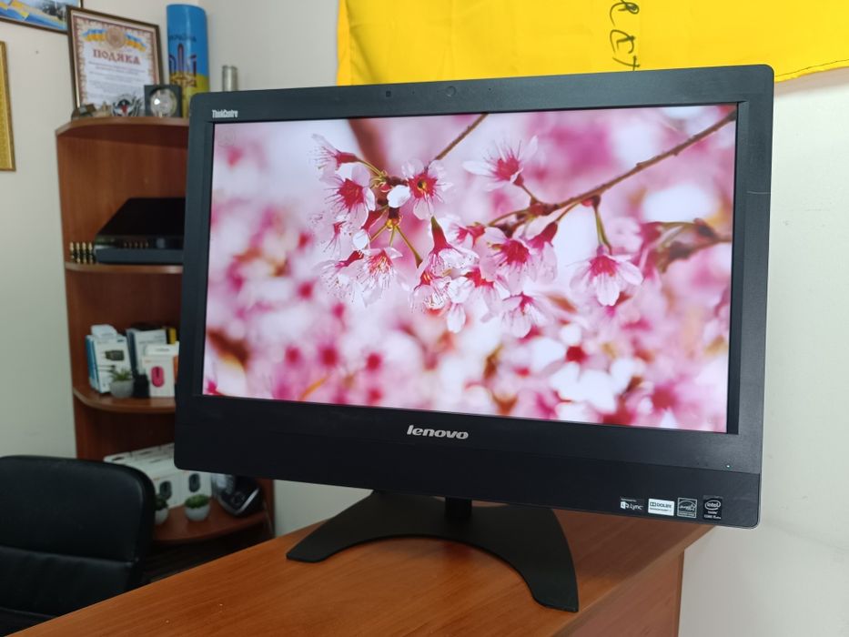 Моноблок Lenovo ThinkCentre M93z/i5-4570S/8/128GB/23" FHD IPS/ЗНИЖКА!
