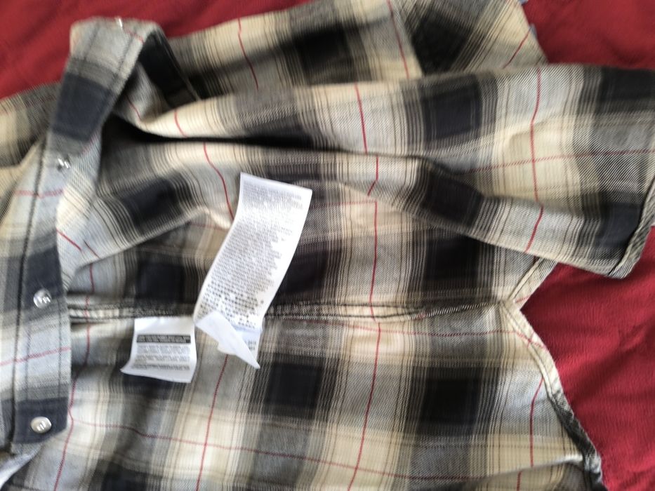 Camisa Levis L, impecável