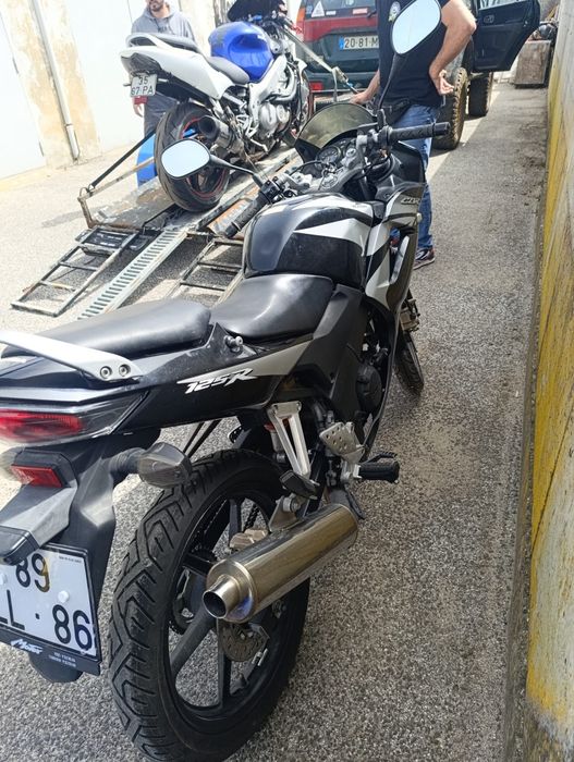 Moto Honda CBR 125