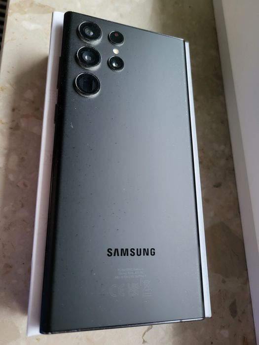 Samsung Galaxy S22 ULTRA