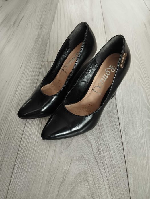 Półbuty na koturnie