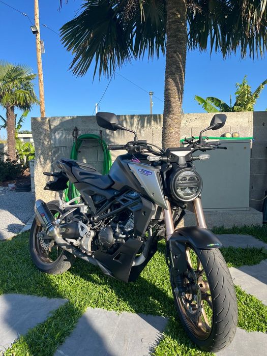 Honda CB125R 2022