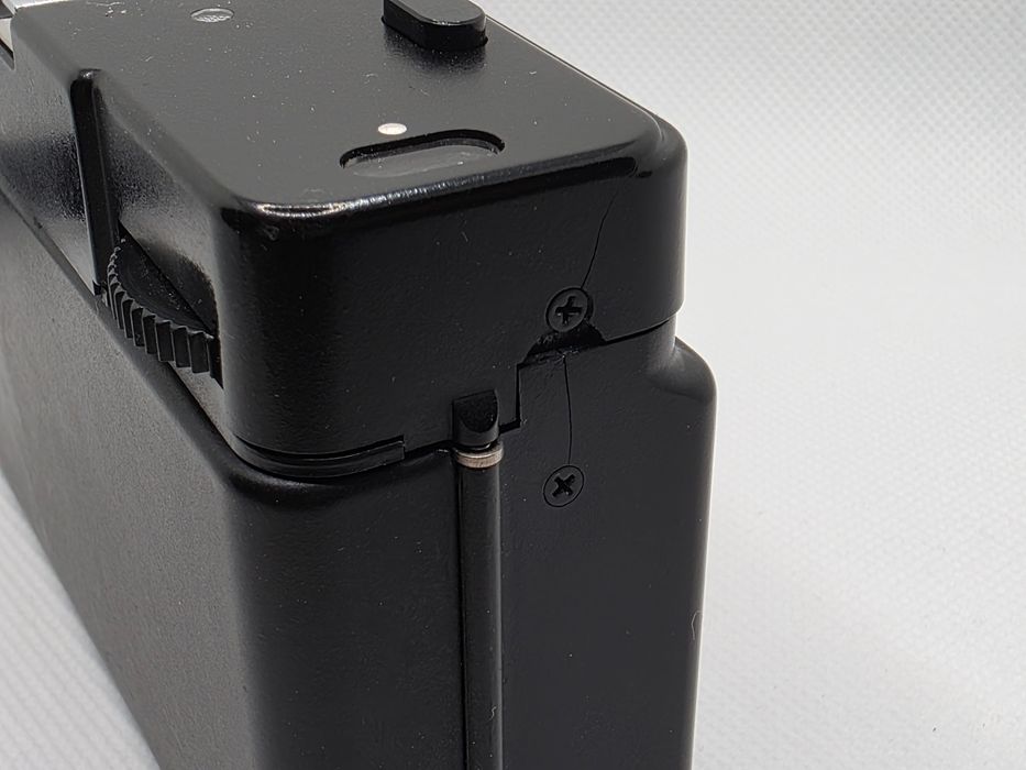 Revue Compact De Luxe 35 – Câmara Analógica 35mm Vintage
Revue Compact