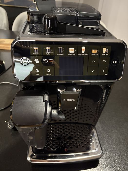 Ekspres Philips latte go 5400 (5441/50) jak nowy, Gwarancja