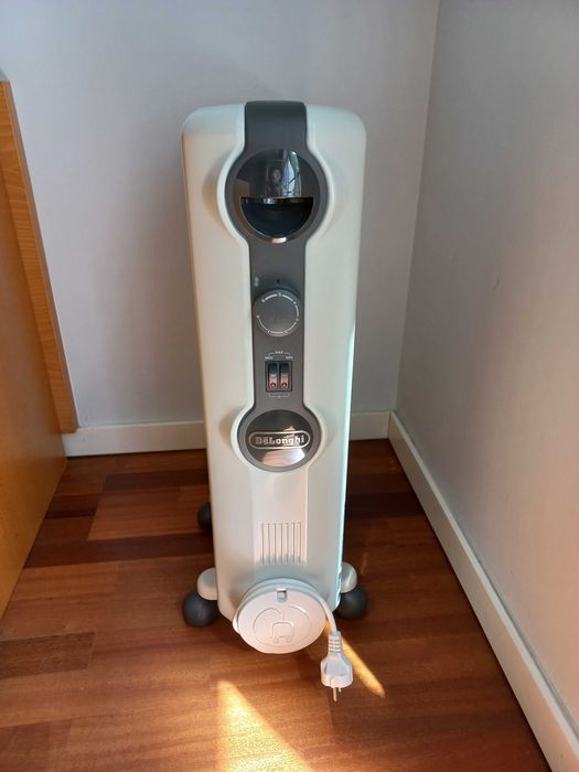 Aquecedor a Óleo 1500W (7 Alhetas) – Como Novo