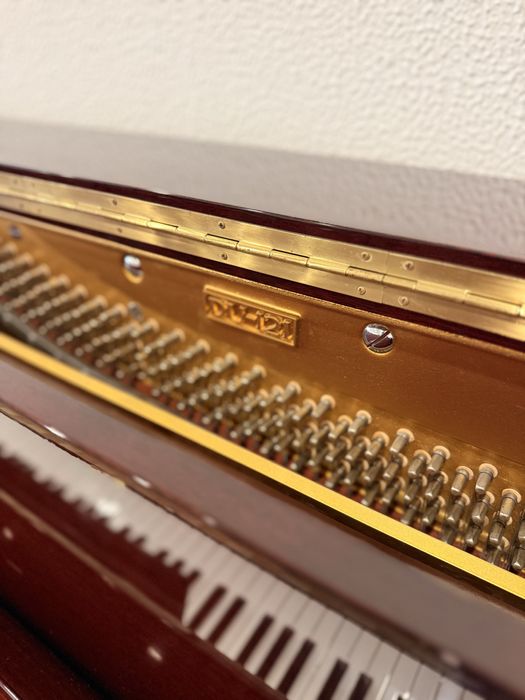 Piano Vertical Röessler DU-121