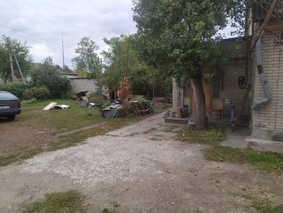 часть дома 1\3 на правом берегу 60м"