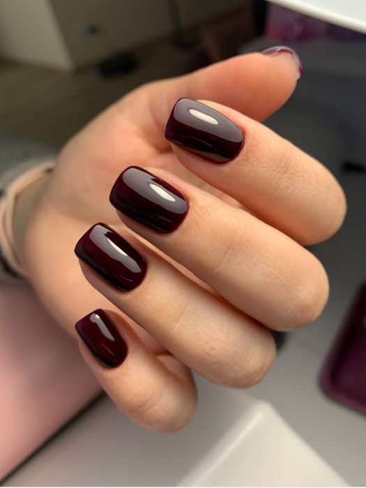 Маникюр,коррекция, покрытие гель-лаком, наращивание типсами.Бровари