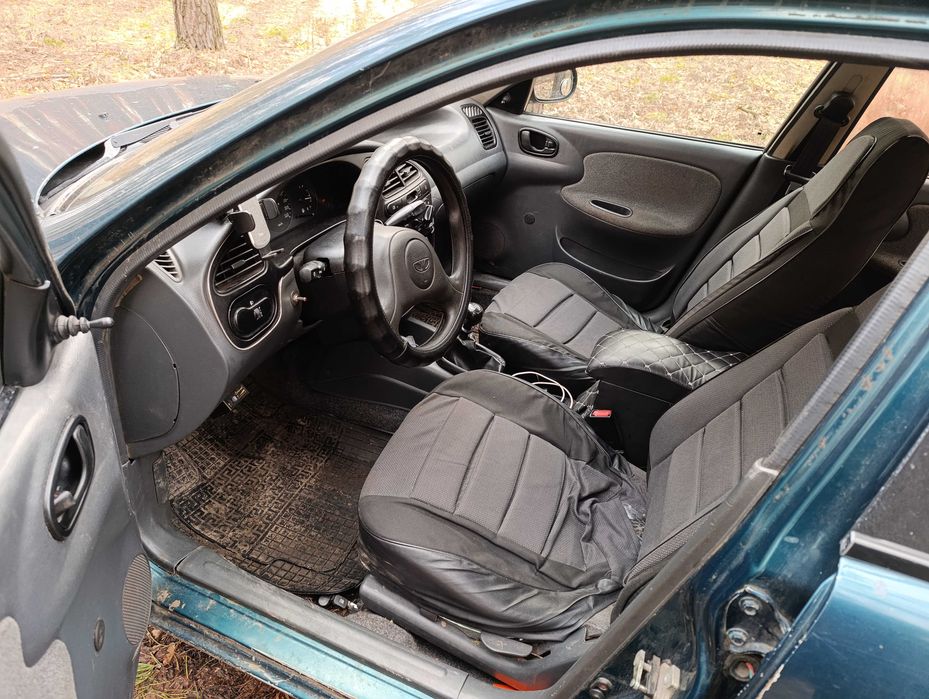 Daewoo Lanos.    .