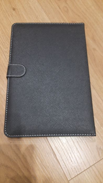 Etui na tablet z klawiaturą firmy overmax