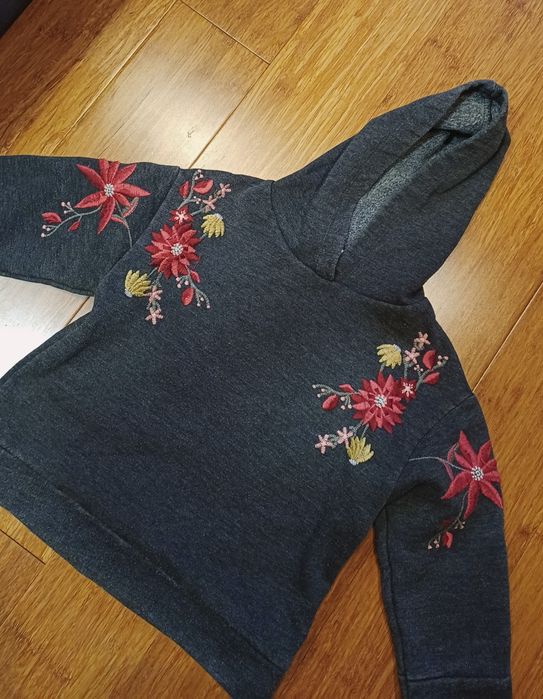 Bluza z kapturem Zara 116