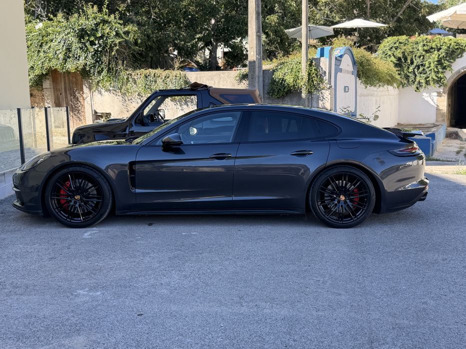 Porsche panamera 4 E-Hybrid