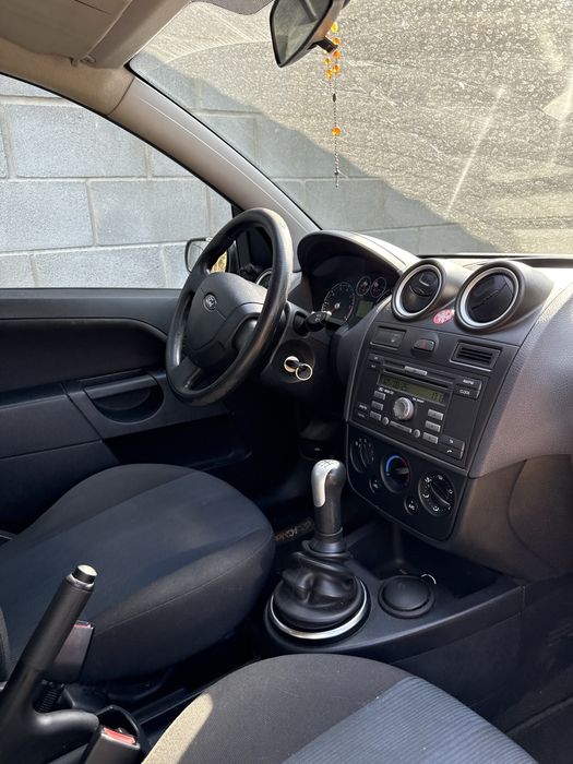 Форд Фієста мк 6  Розборка Запчастини