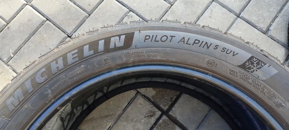 alt