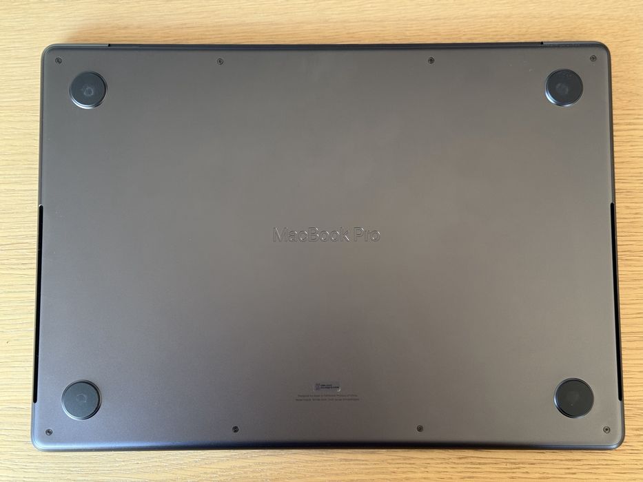 MacBook Pro 14 M5 pro 48GB Ram 2TB ssd matowa matryca