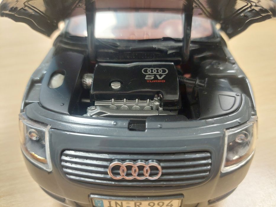 Vendo Miniaturas Audi TT  Coupe e Cabrio