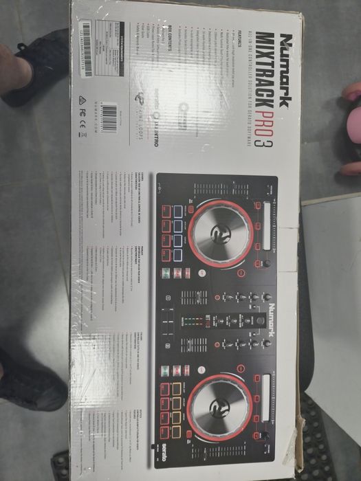 Numark mixtrack fx