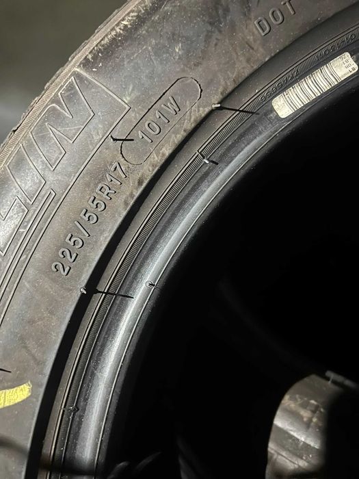 4 Pneus Michelin Primacy 3 - 225/55 R17 101W (80% de piso)