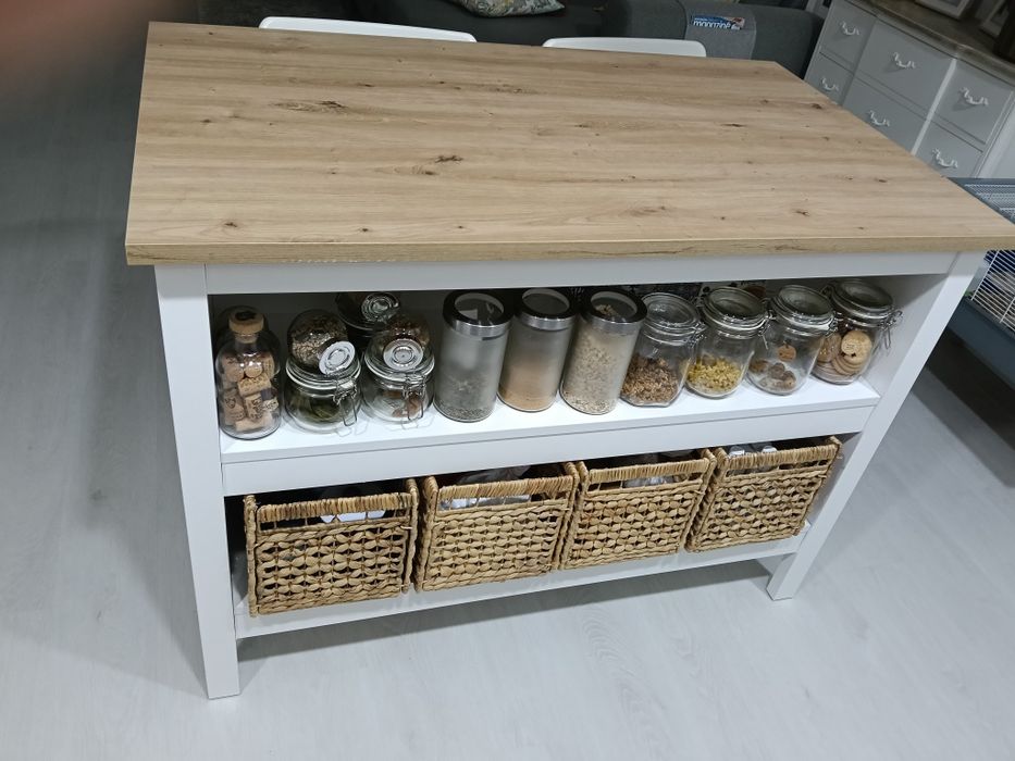 Ilha de cozinha + 2 cadeiras