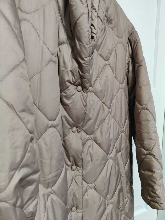 Продам пільтішко46розмір одягалось 1 раз  продам терміново ціна 800грн