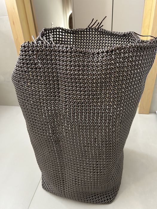 Cestou de roupa ou arrumação