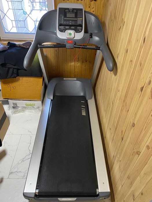 Бігова доріжка PREGOR 946i