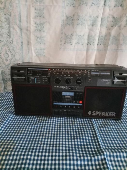 Rádio Thomson 4 Speaker