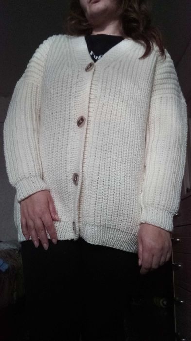 Hand made кардиган молочного кольору, вовна