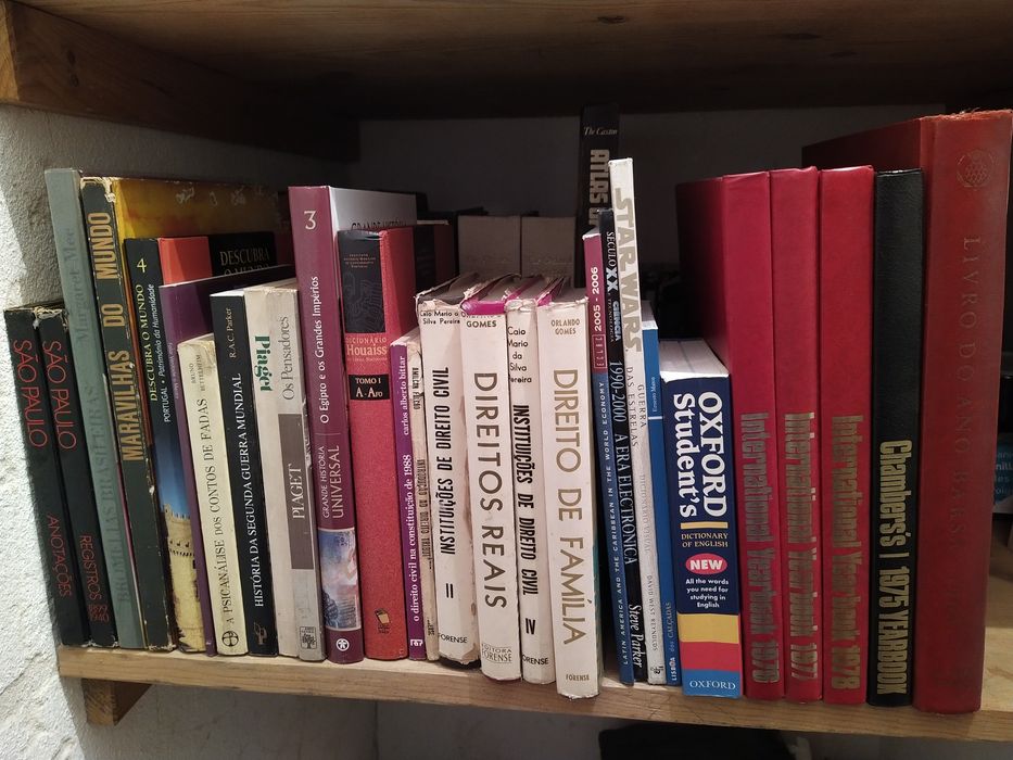 Vários livros de várias tematicas