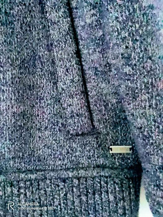 Ciepły męski sweter z kapturem