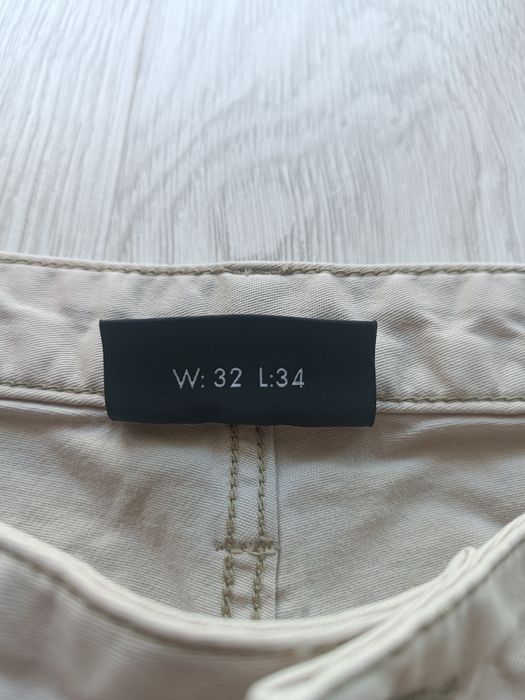 Męskie spodnie chinosy Emporio Armani