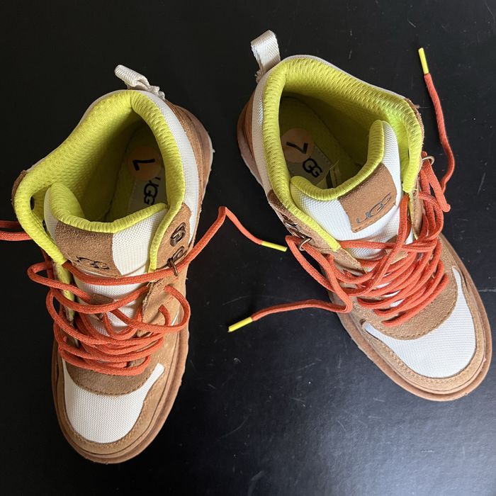 Жіночі черевики UGG Highland Hi Heritage Sneakers розмір 37