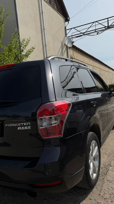 Автомобіль Subaru Forester