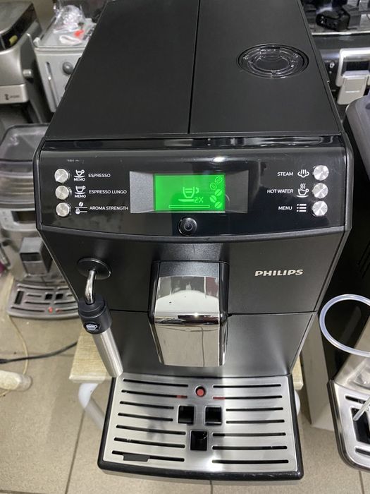 Кавоварка кофеварка кофемашина saeco !