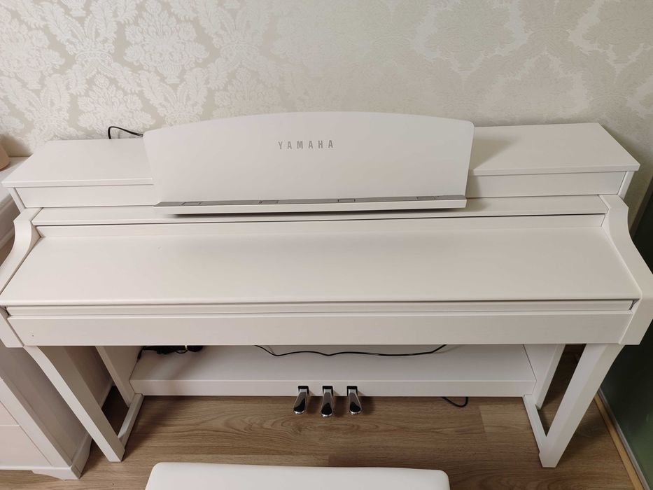 Цифрове піаніно Yamaha CSP-150 White