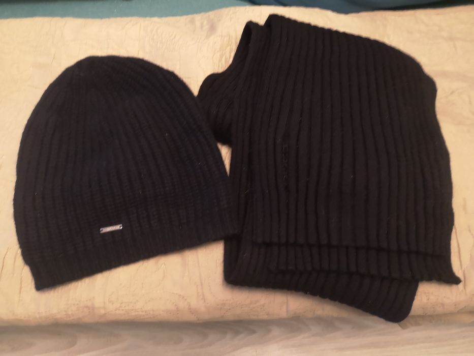 Czapka + szalik Hugo boss