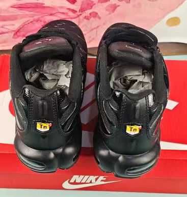 Nike_Air_Max_TN_Plus_Black R.36