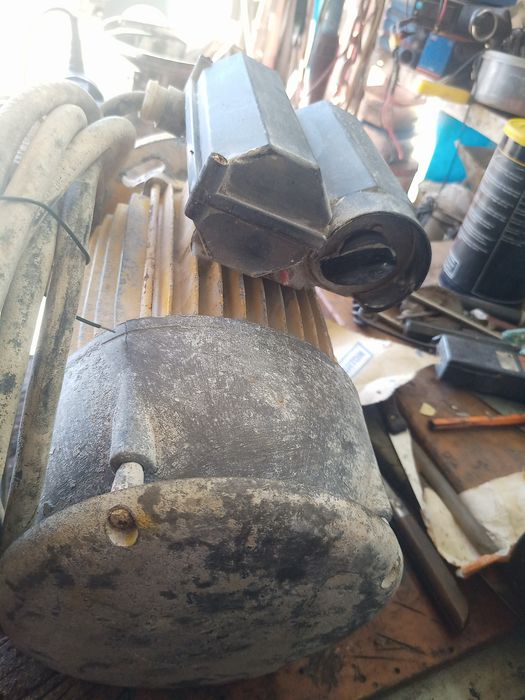 Motor elétrico marca taiver