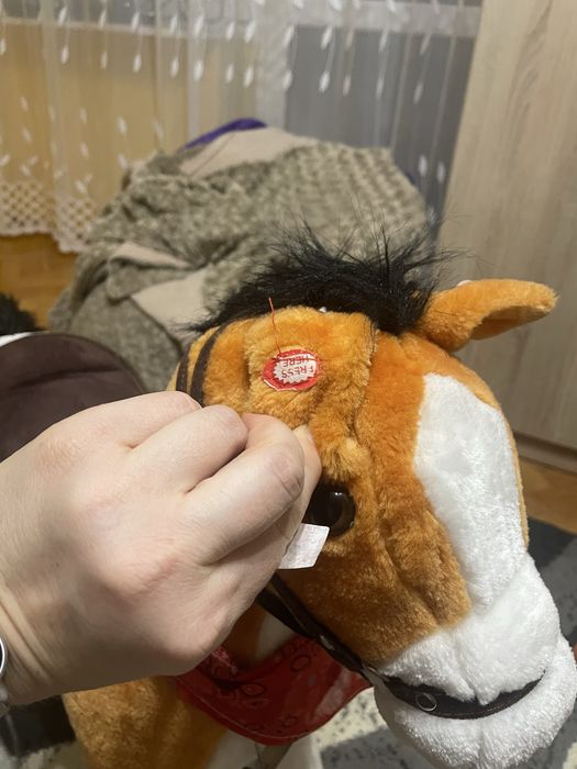 Koń na biegunach z dźwiękiem